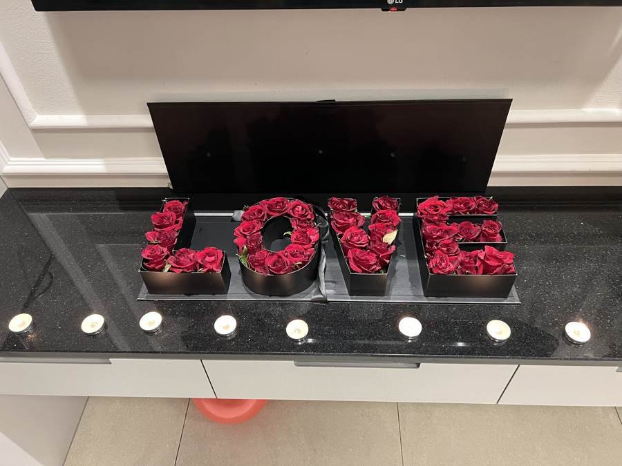 roses spelling LOVE